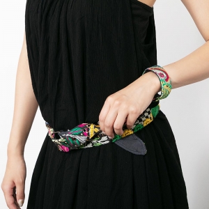 エスニック ベルト ザリ刺繍 パッチワーク インド レディース アジアンスタイル 布製 オリジナル 一点もの 贅沢 個性的 ワンポイント ブラウジング おしゃれ コーデ