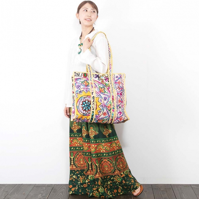 カシミール刺繍 トートバッグ 横45×縦38×マチ15cm ファスナー付き エスニック大判サイズ 1点もの ハンドメイド キルティングバッグ